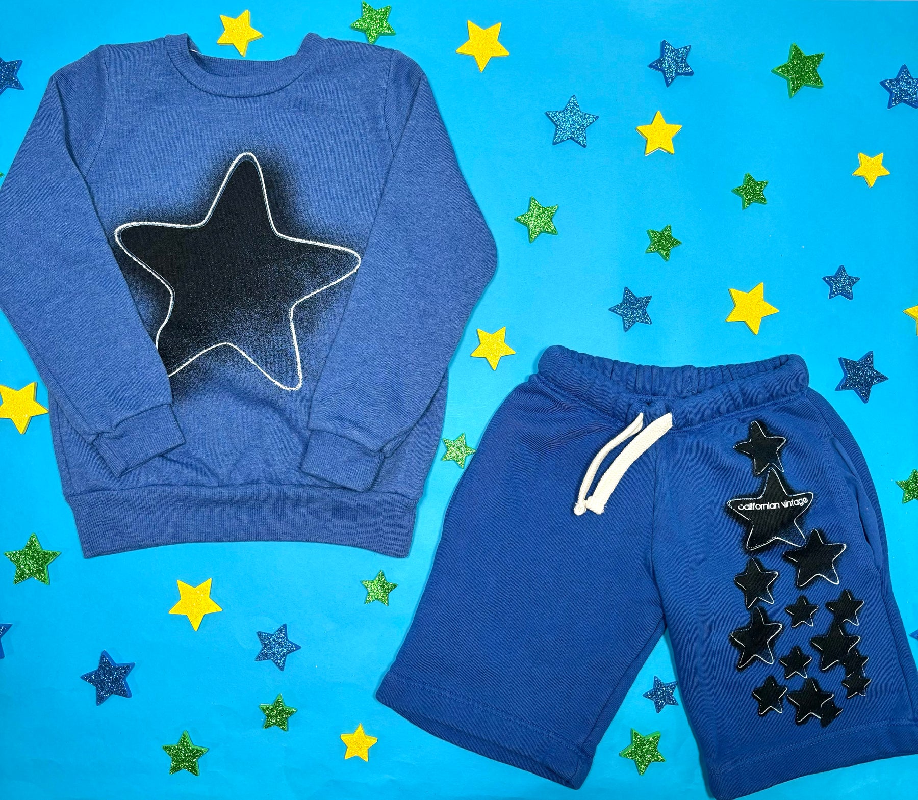 STAR SWEATSHIRT