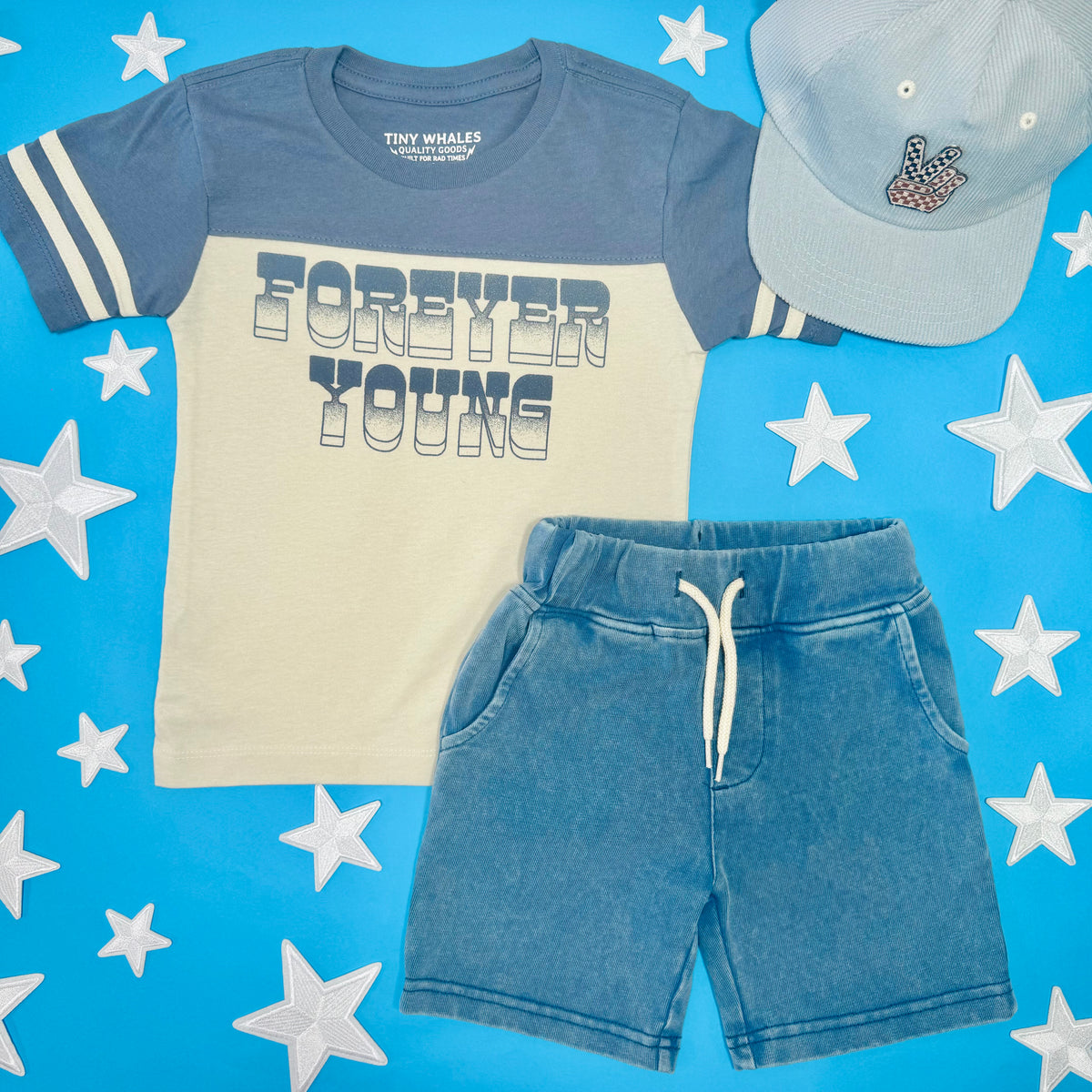 FOREVER YOUNG TSHIRT - SHORT SLEEVE TOPS