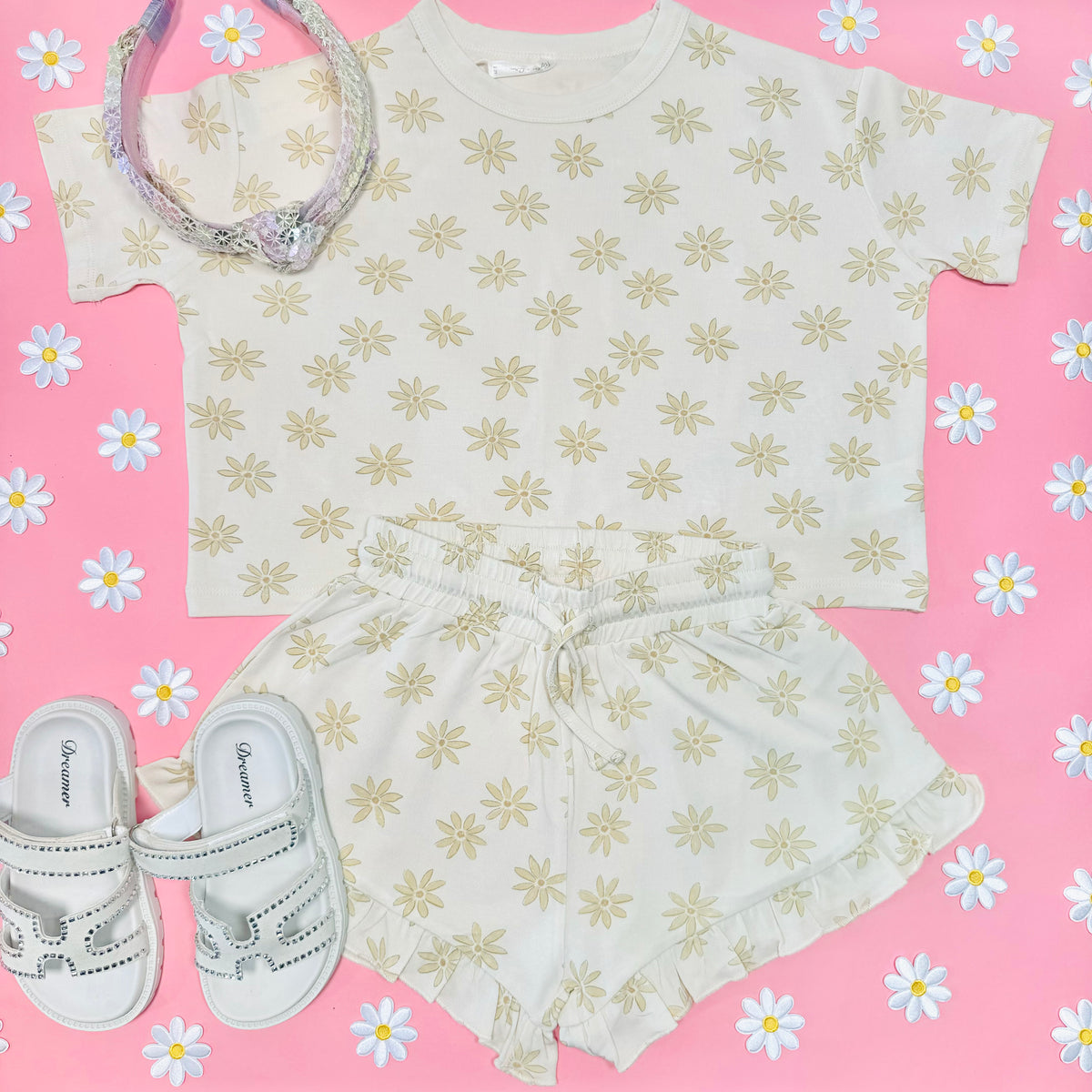 DAISES MOSIES TSHIRT AND SHORTS SET