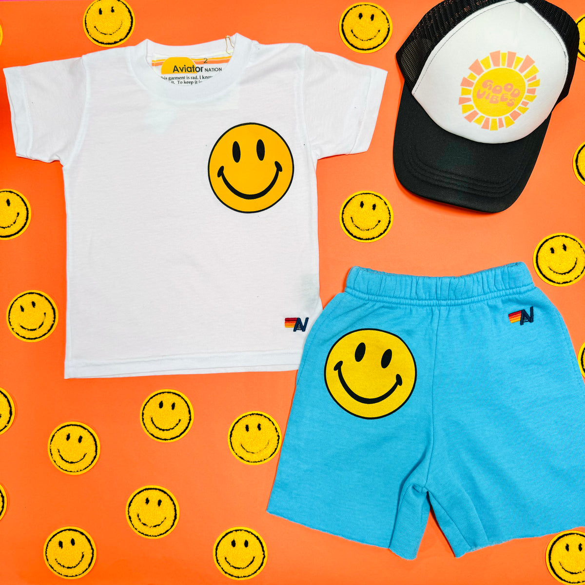 SMILEY SWEATSHORTS - SHORTS