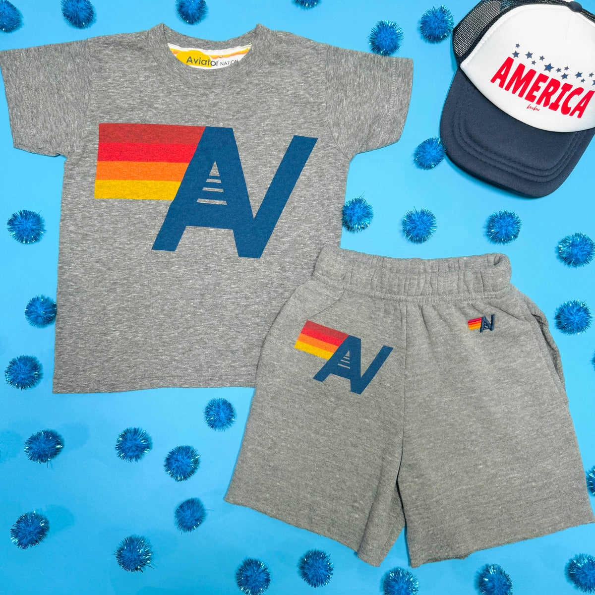 AV LOGO SWEATSHORTS