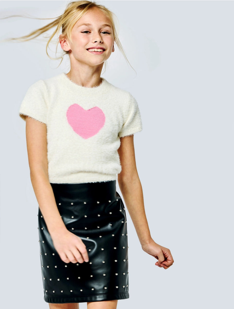 FUZZY HEART SWEATER (PREORDER) - SARA SARA