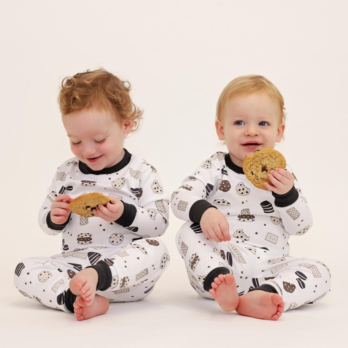 MILK & COOKIES LONG SLEEVE PJS (UNISEX) (PREORDER) - NOOMIE