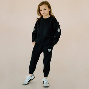 SMILEY FACE PATCH SWEATSHIRT AND SWEATPANTS SET - SET